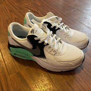 Nike Air Max Sneakers